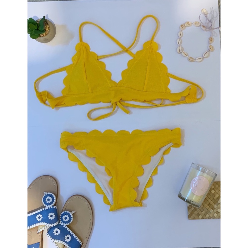 NWOT Zaful Yellow Scallop Bathing Suit